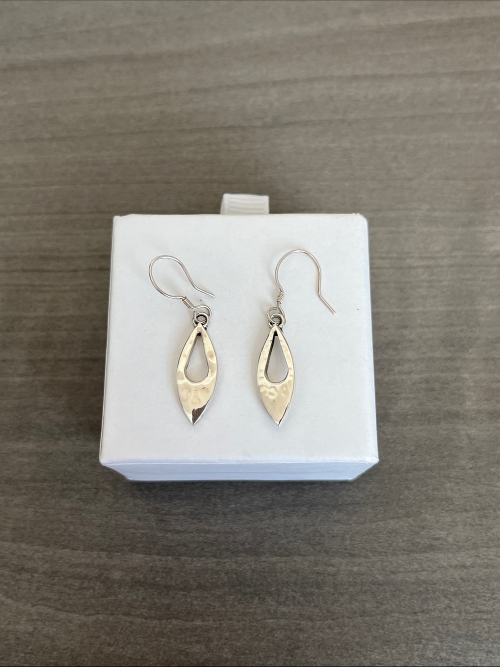 DAINTY DANGLE EARRINGS